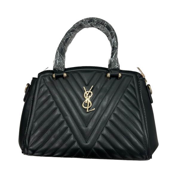 Handbags - NWOT Black Leather Ribbed Crossbody Hand Bag With Wallet
